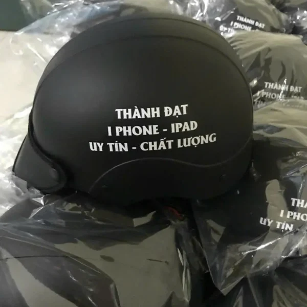 Nón Bảo Hiểm In Logo Cửa Hàng Điện Thoại Thành Đạt | Xưởng Sản Xuất Nón Bảo Hiểm Eikichi