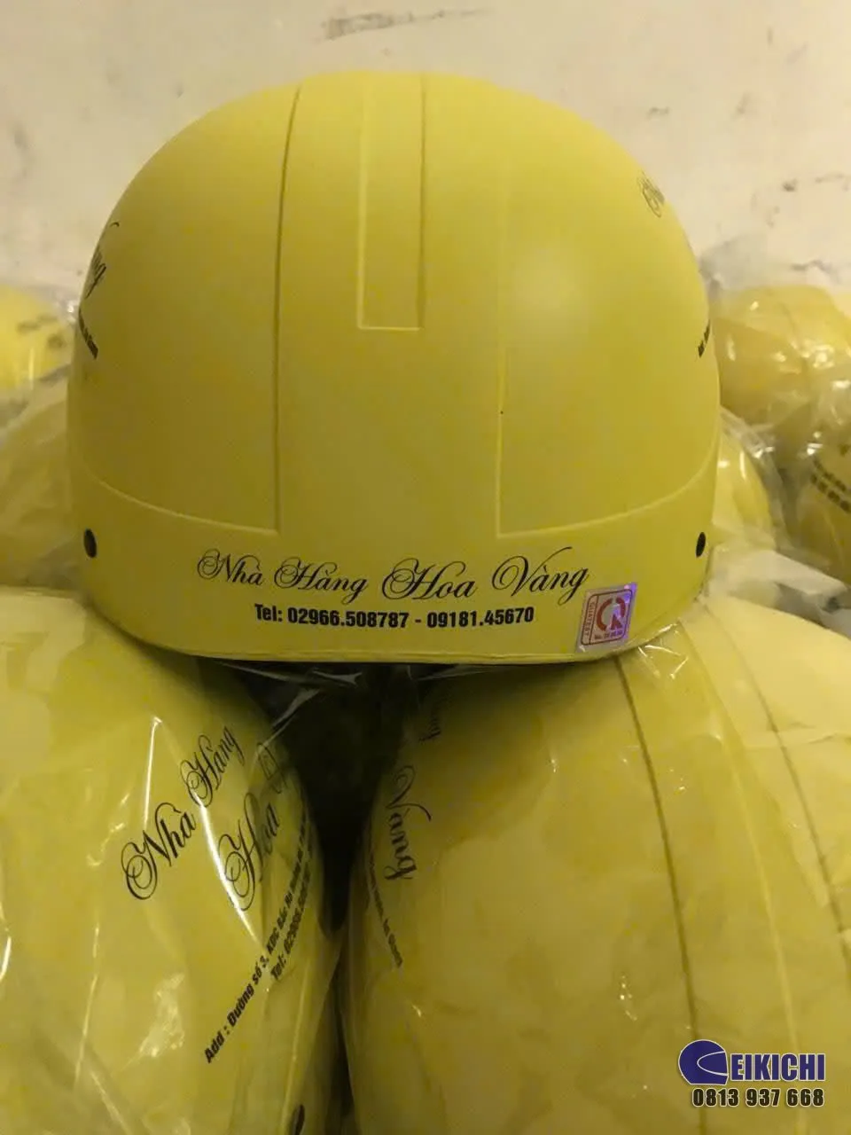 Nón Bảo Hiểm In Logo Nhà Hàng Hoa Vàng | Xưởng Sản Xuất Nón Bảo Hiểm Quà Tặng Doanh Nghiệp EIKICHI