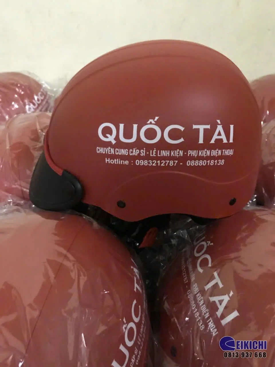 Nón Bảo Hiểm In Logo Quốc Tài | Xưởng Sản Xuất Nón Bảo Hiểm Quảng Cáo Eikichi Theo Yêu Cầu