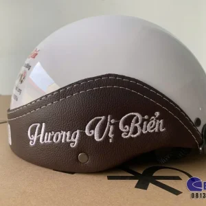 Nón Bảo Hiểm In Logo Nhà Hàng Hương Vị Biển | Xưởng Sản Xuất Nón Bảo Hiểm EIKICHI Theo Yêu Cầu