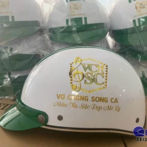 Nón Bảo Hiểm In Logo Mỹ Phẩm Vợ Chồng Song Ca | EIKICHI – Xưởng Sản Xuất Nón Bảo Hiểm Quà Tặng Doanh Nghiệp Theo Yêu Cầu