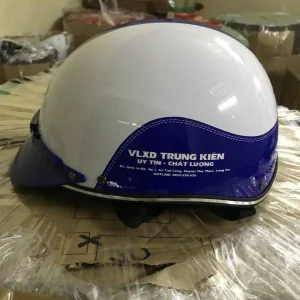 Nón Bảo Hiểm In Logo Vật Liệu Trung Kiên | EIKICHI – Xưởng Sản Xuất Nón Bảo Hiểm Quà Tặng Doanh Nghiệp Giá Rẻ