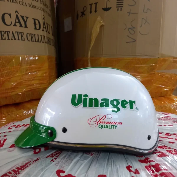 Xưởng Nón Bảo Hiểm Giá Rẻ TP HCM | In Logo Theo Yêu Cầu